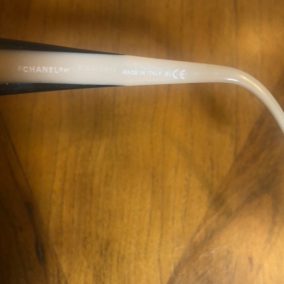 Chanel Small Prescribe Eyeglasses. - Picture 5 of 16